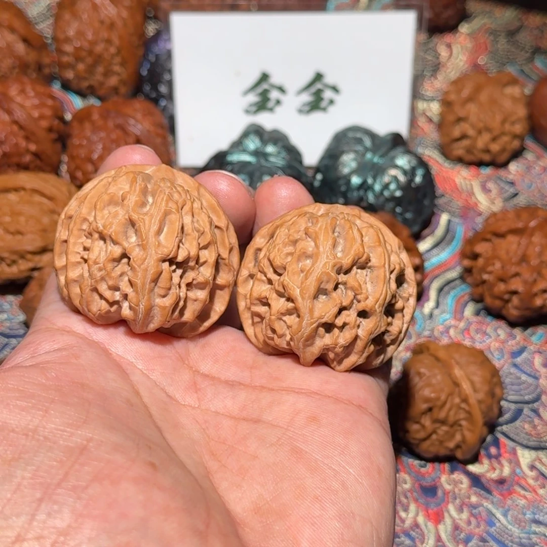 把件文玩核桃1878苹果园，尺寸41 42 37