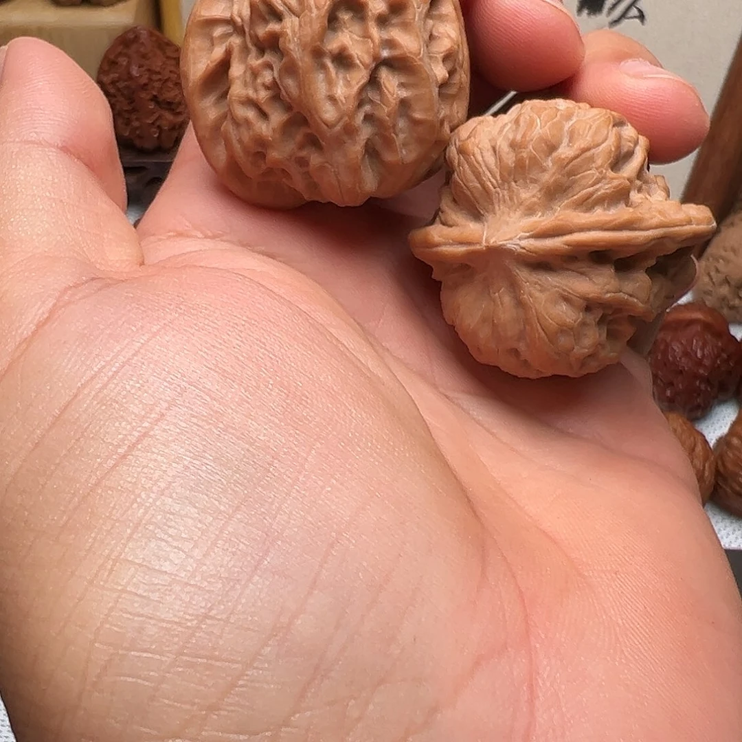 A***伙吊坠文玩核桃沉水