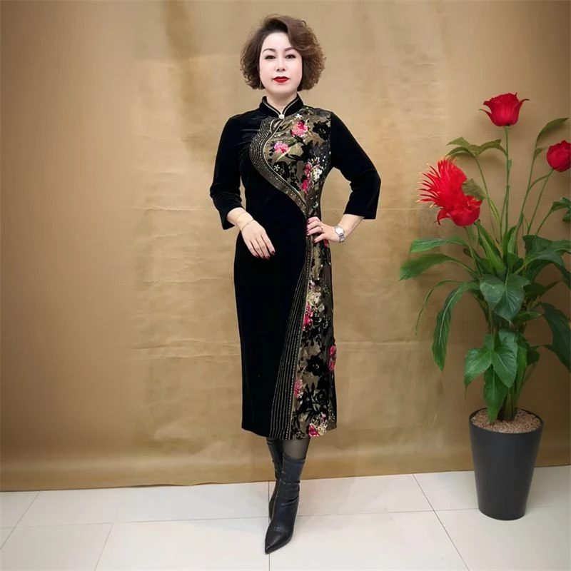 典云间春装气质减龄妈妈撞色弹力大码洋气改良长款丝绒旗袍连衣裙