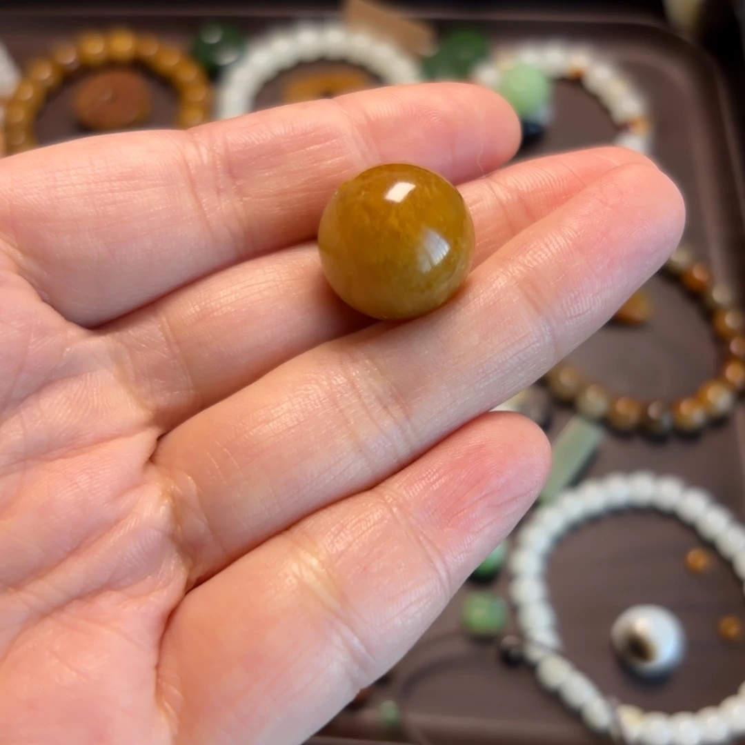 枫***陽和田玉未镶嵌颈饰