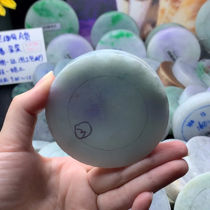 定制翡翠未镶嵌手镯