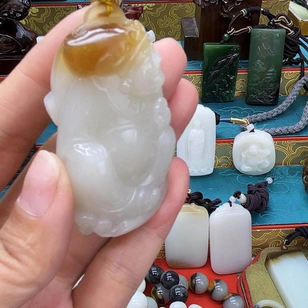 和田玉未镶嵌挂件