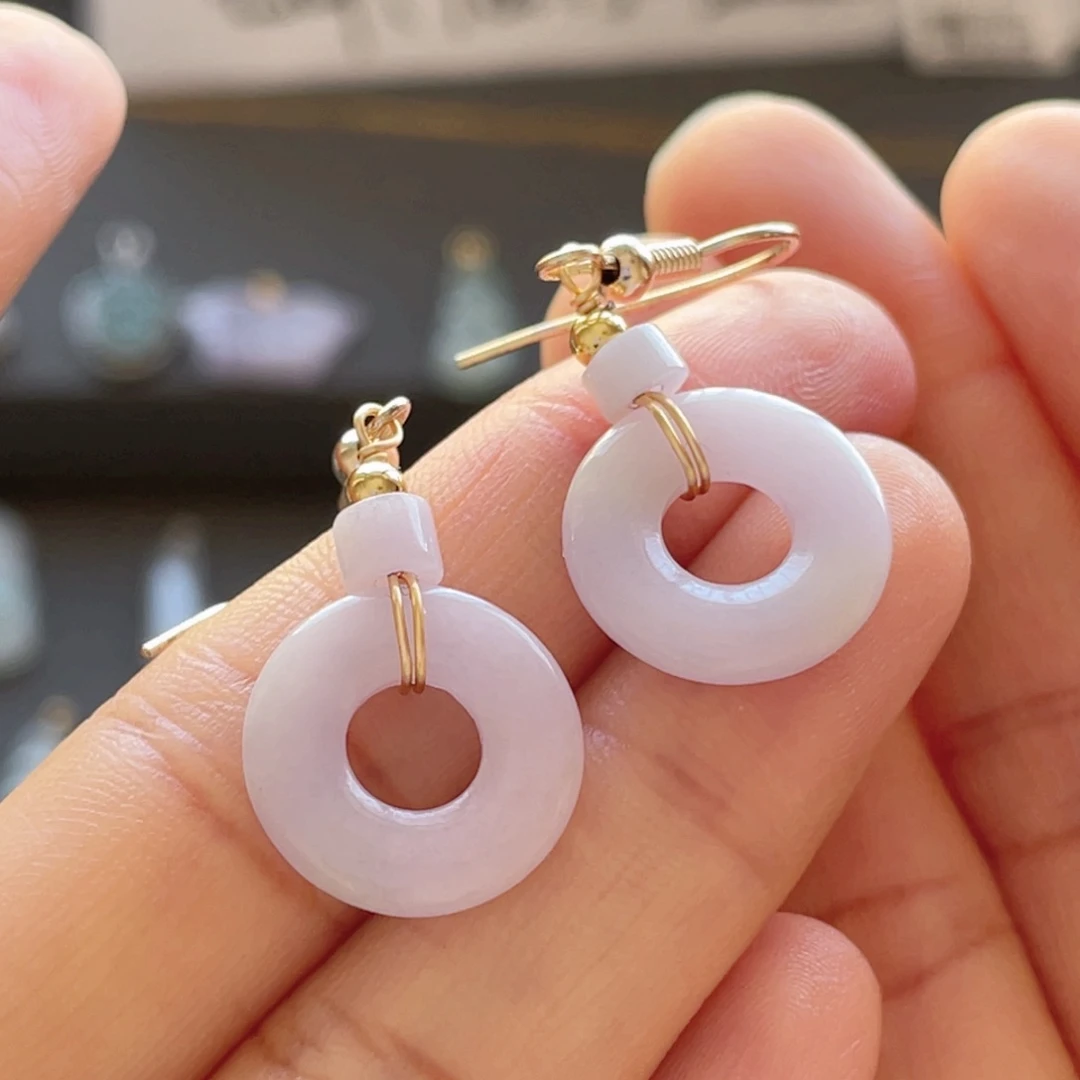 翡翠颈饰未镶嵌一对