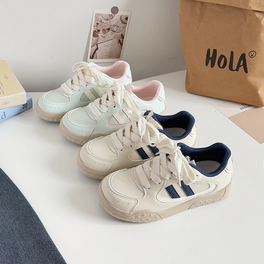少女网面透气板鞋女款2025新款德训鞋子中学生秋季厚底运动小白鞋