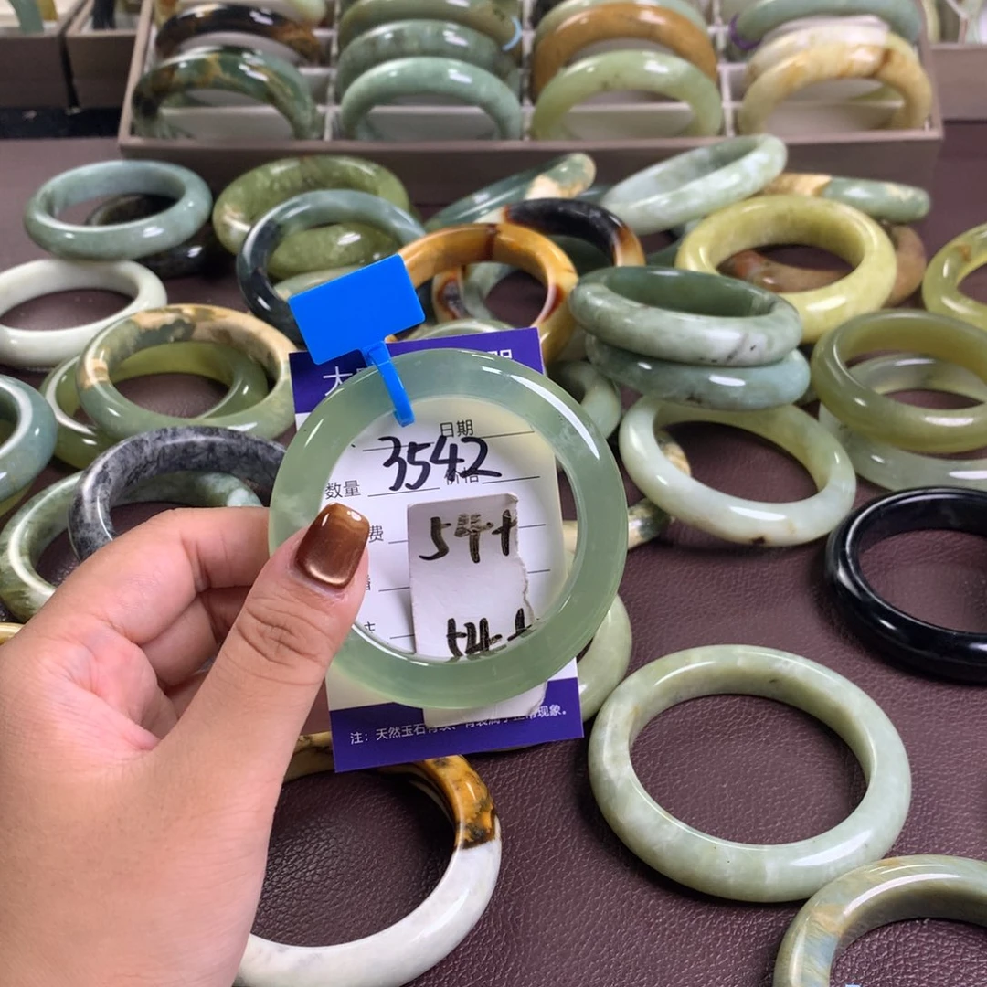 未镶嵌蛇纹石玉手镯3542