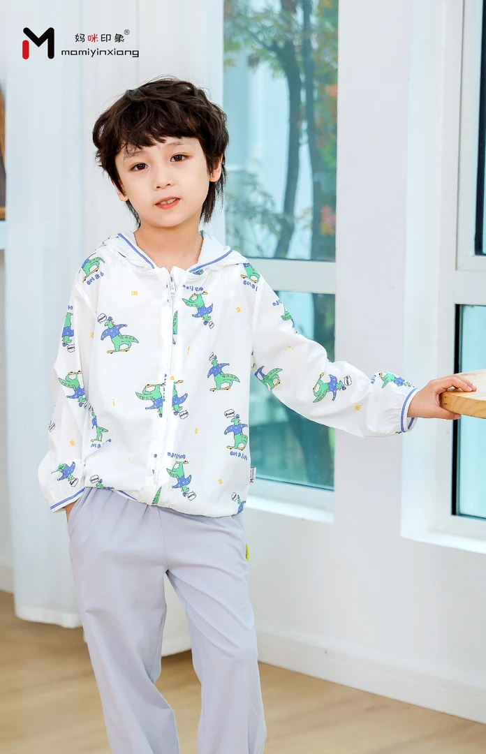 透气常规长袖休闲男童防晒衣薄款防晒服卡通轻薄男童夏装套装童装