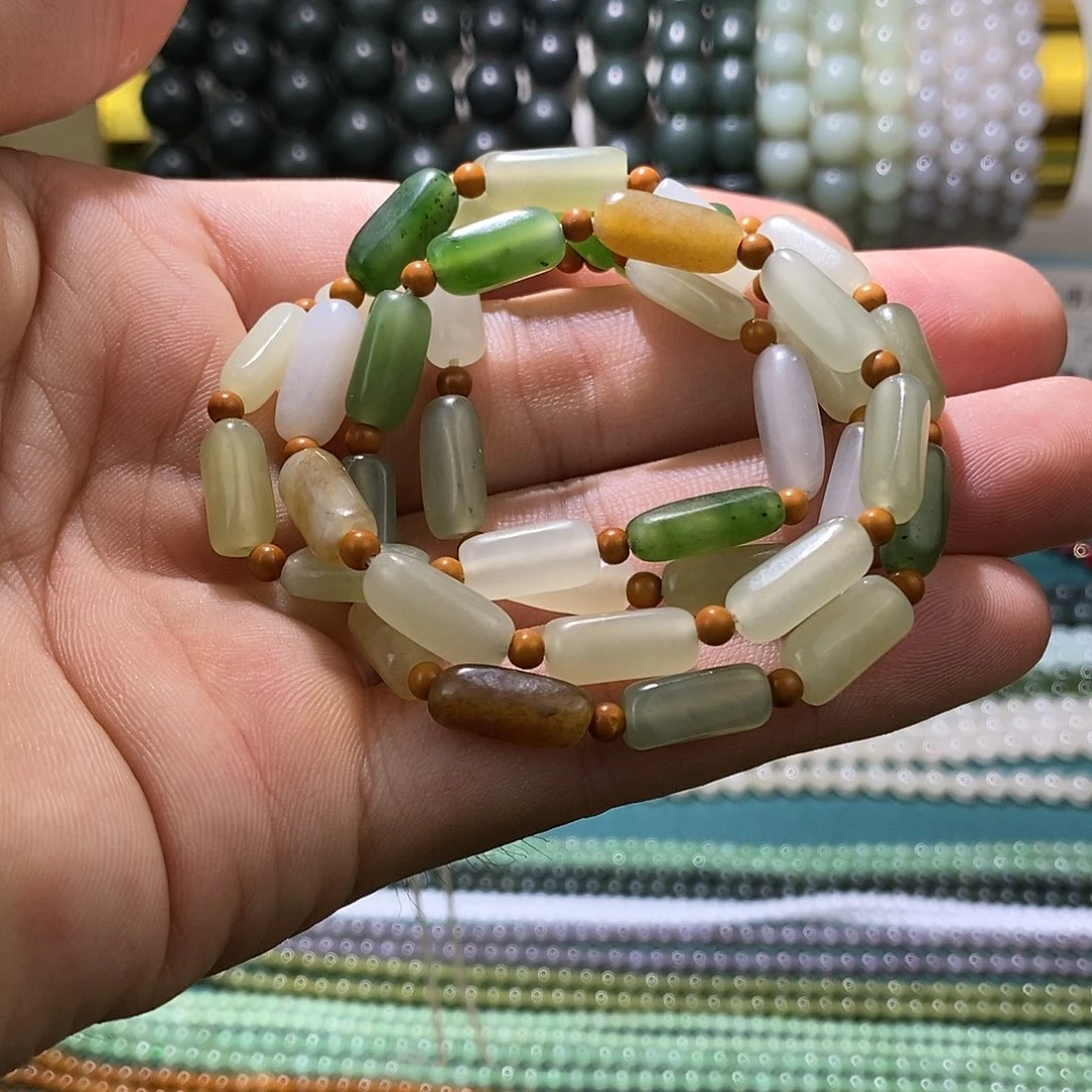 颈饰未镶嵌和田玉