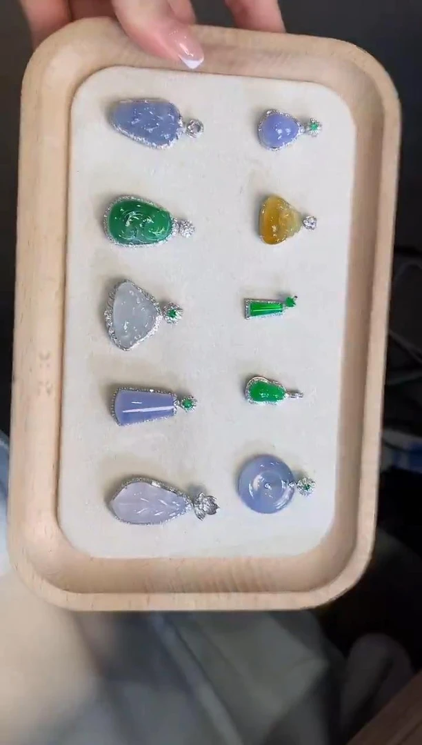 【云中意】18K金 翡翠吊坠彩虹盘(不含链)多样性发一件-lyx+zmz