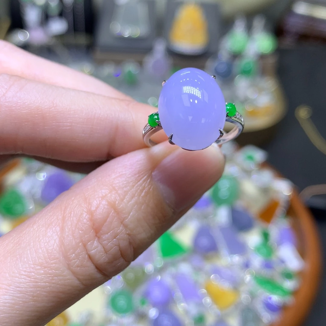 翡翠颈饰18K金镶嵌翡翠吊坠项链