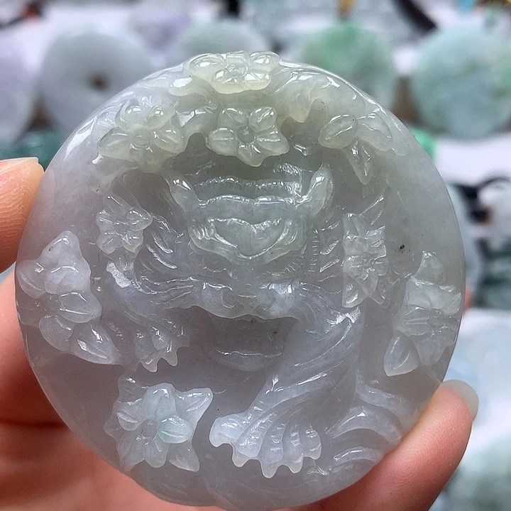 翡翠未镶嵌颈饰霸气侧漏虎虎生威如虎添翼两面工艺洒乌鸡料