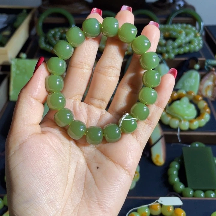启***航未镶嵌手链和田玉