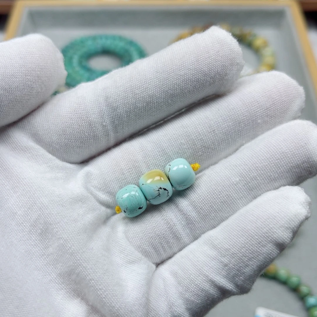 绿松石未镶嵌挂件