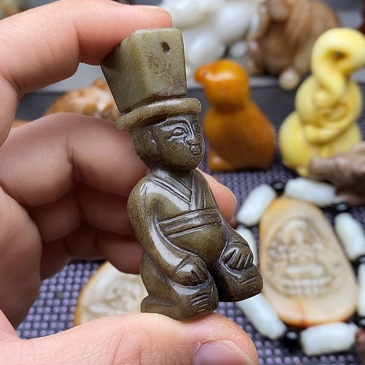 未镶嵌蛇纹石玉颈饰