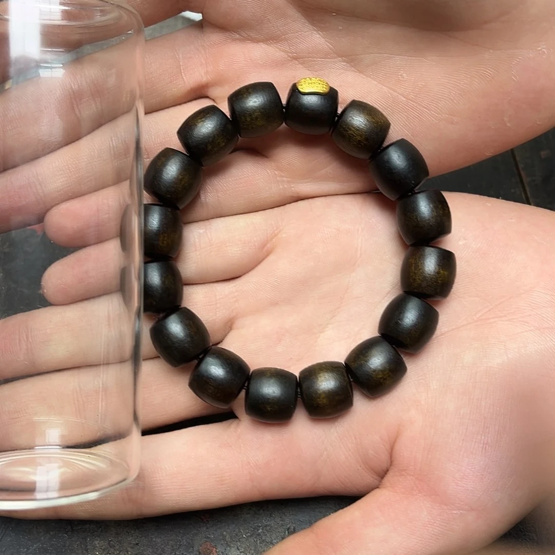 大叶紫檀（黑酸枝木类）