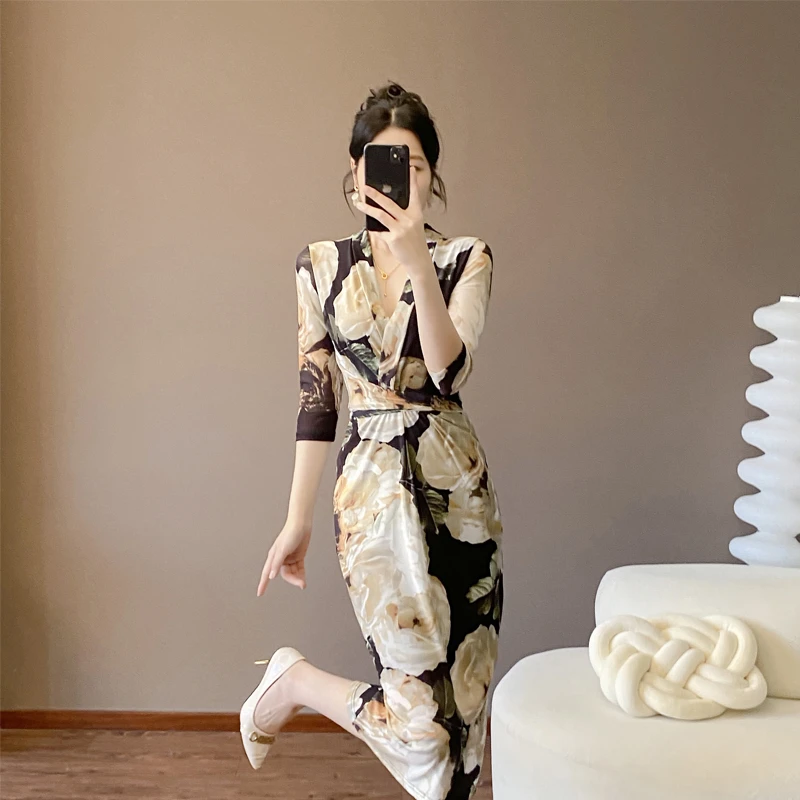 2025夏季新款网纱黑底白玫瑰轻薄透气裹身裙气质女人味性感连衣裙