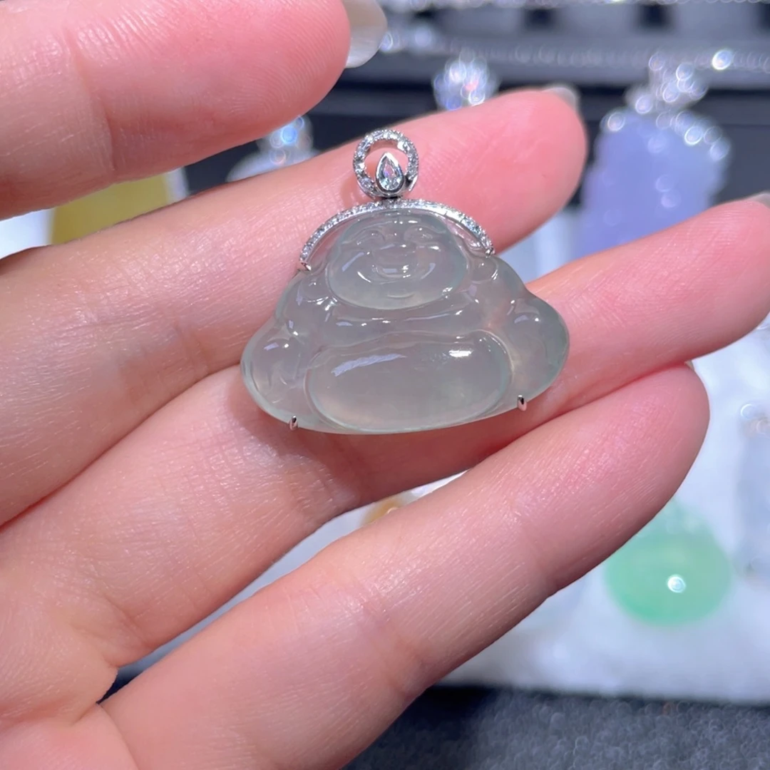 翡翠18K金镶嵌颈饰翡翠