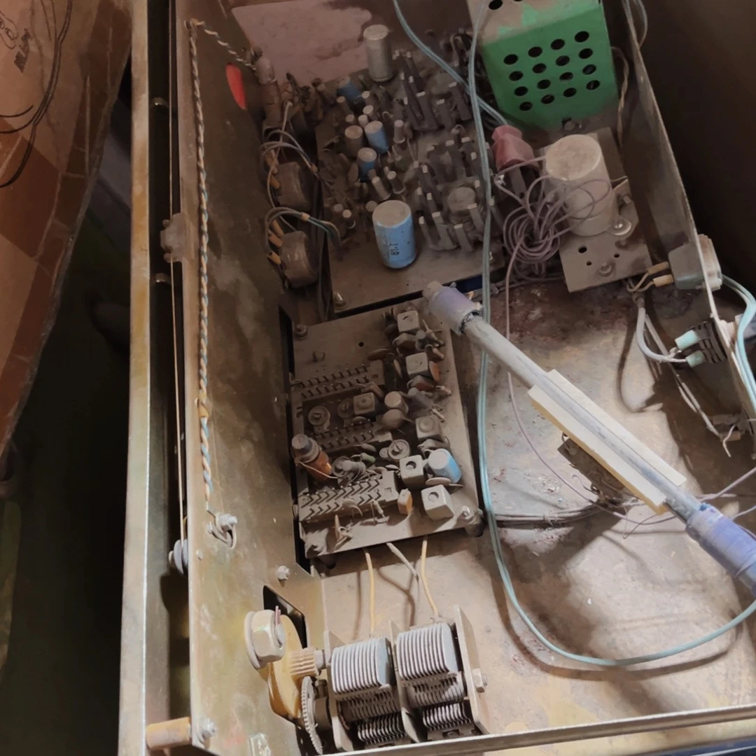 8新一个配件机包邮，坏的