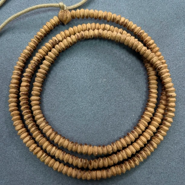 唐广订制款《问鼎红牙药片》热振百香籽一条