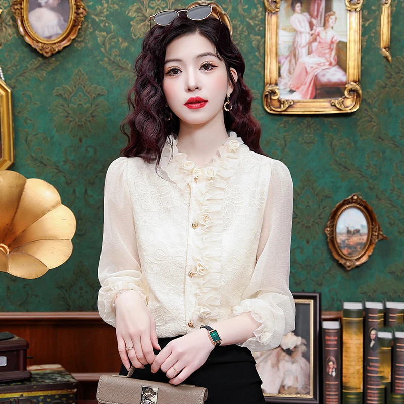 新国风2025年春季新款法式宫廷重工立体刺绣钩花上衣衬衫