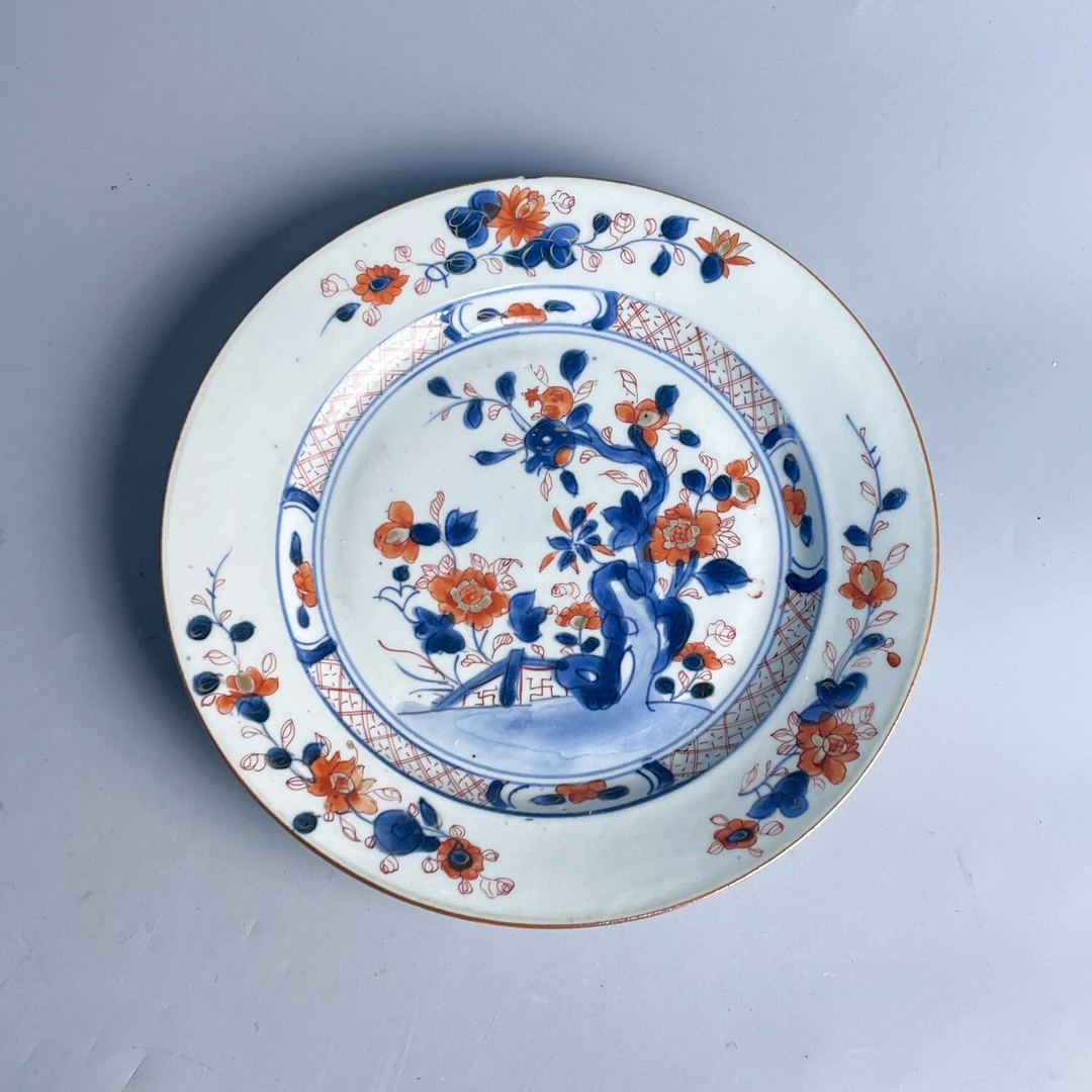M25IS00A929 - 清康熙青花矾红描金洞石花卉纹盘