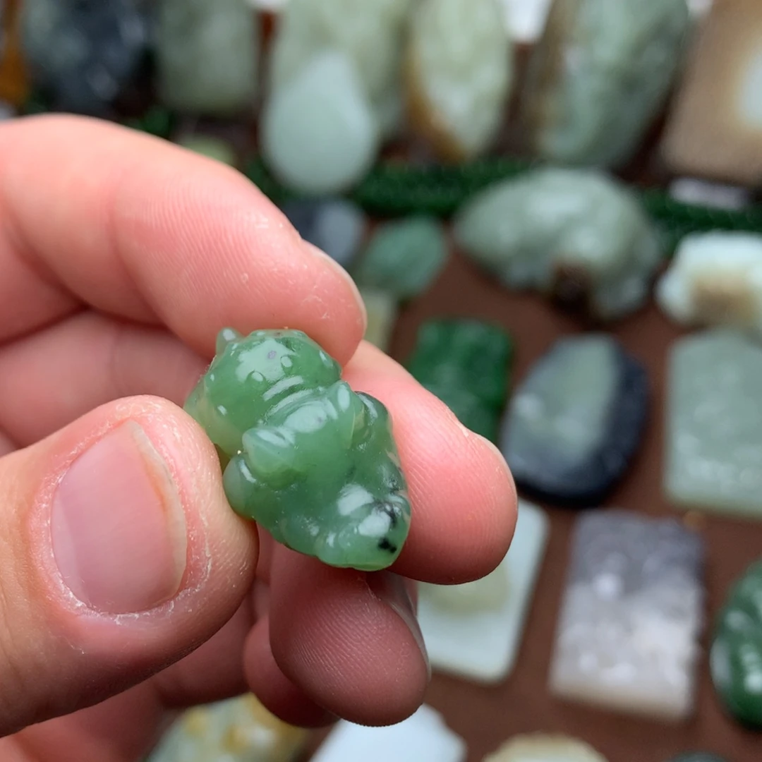 和田玉挂件未镶嵌