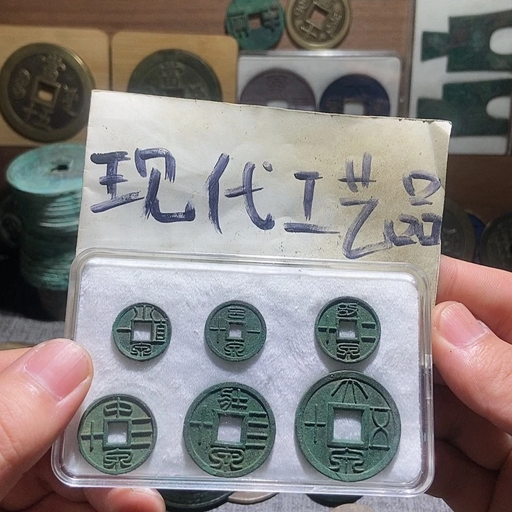 铜现代翻砂制作工艺品