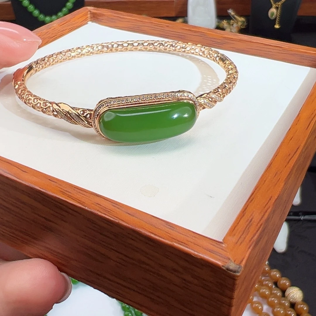 和田玉（碧玉）18K金镶嵌手镯
