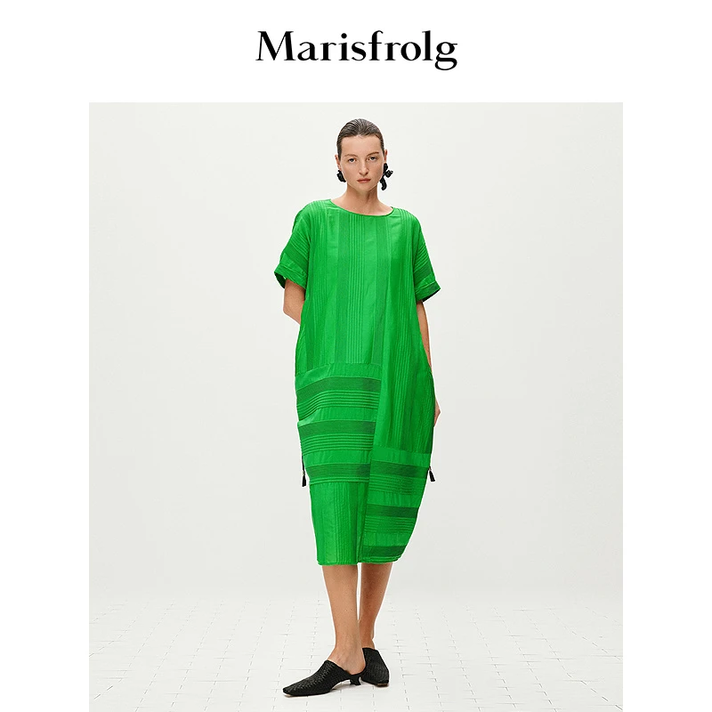 Marisfrolg玛丝菲尔25新款时尚廓形松弛显瘦连衣裙AAFZ21066