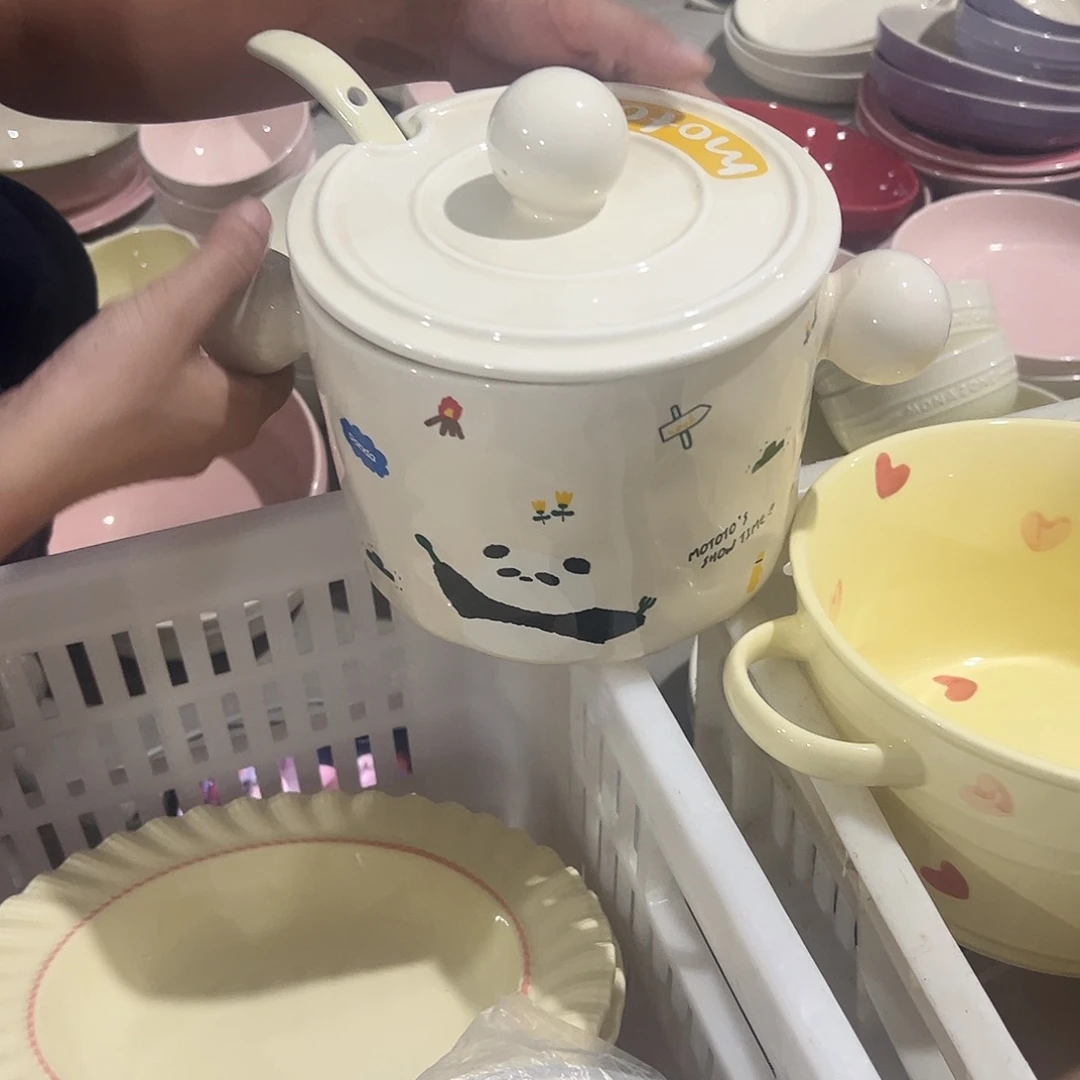 瓷片摩登熊猫猪油罐1600毫升微瑕