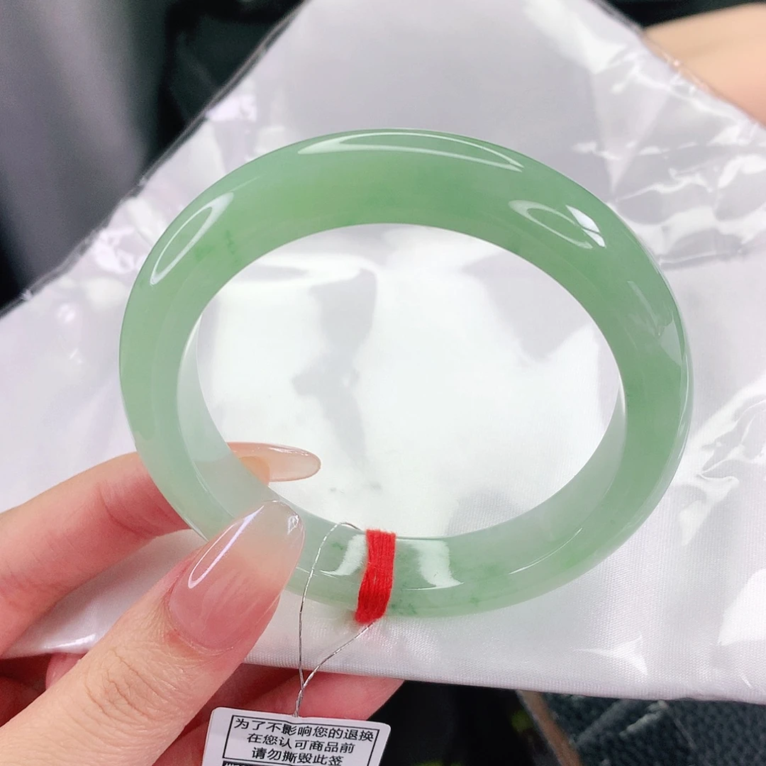 翡翠未镶嵌手镯55圈