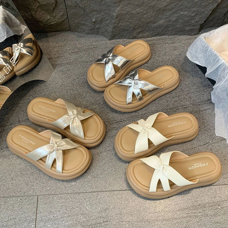 厚底沙滩拖鞋女鞋2025新款夏季外穿精致高级感凉拖鞋配裙子一字拖