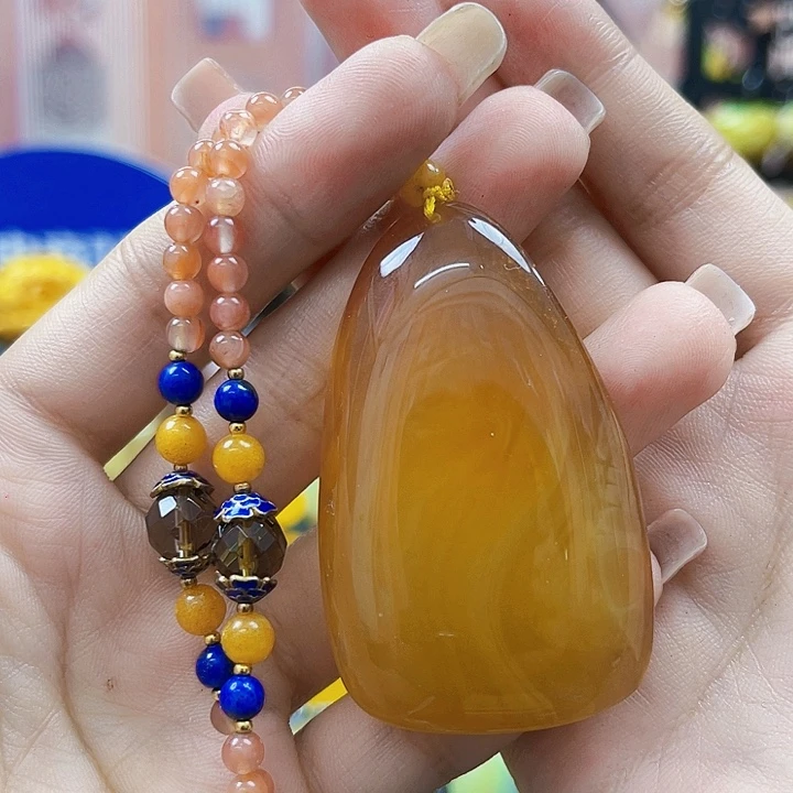 蜜蜡未镶嵌裸石吊坠