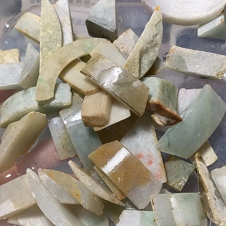 翡翠裸石翡翠毛料