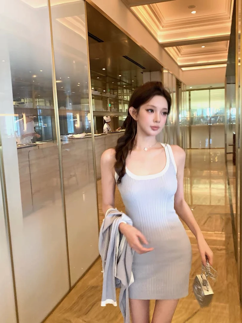 早秋时尚新款法式名媛风洋气衣服女高级感背心连衣裙百搭开衫外套