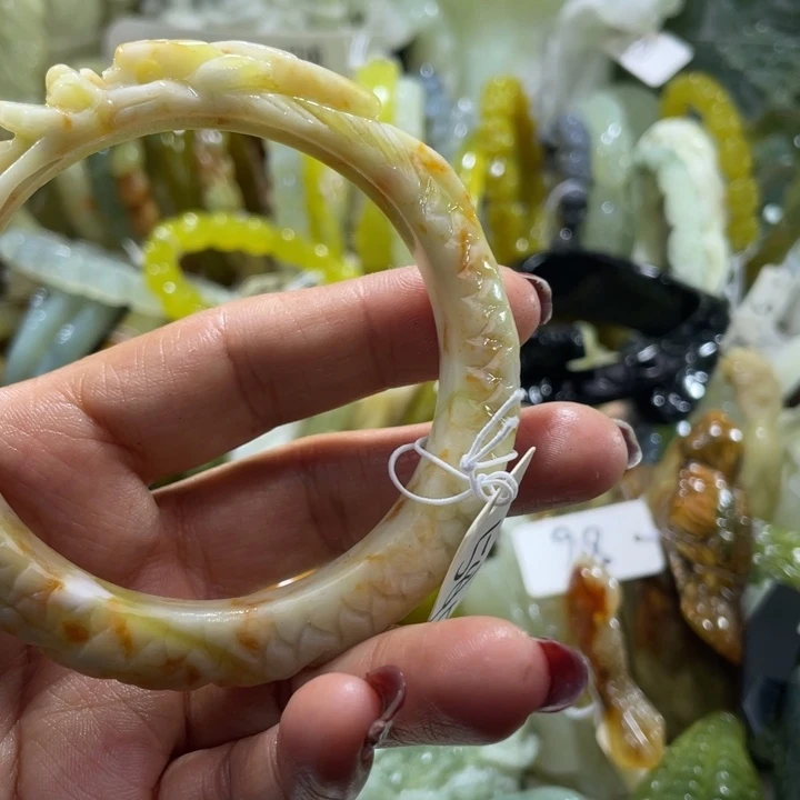 岫玉未镶嵌手镯57.58