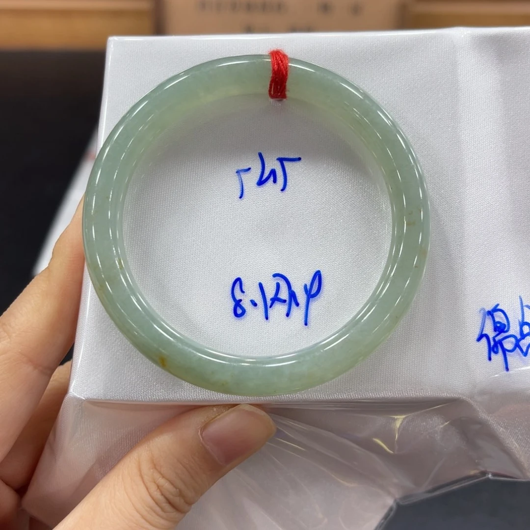 未镶嵌手镯翡翠翡翠