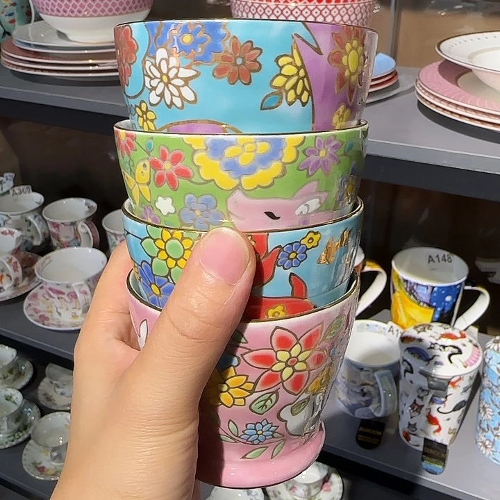 瓷片四个杯子杯子