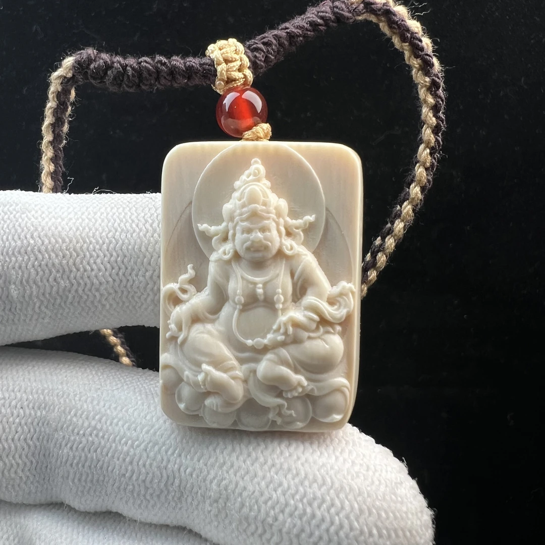 H95-04天然猛犸牙 黄财神雕刻件 24*33*11.3mm支持鉴定 假一罚四