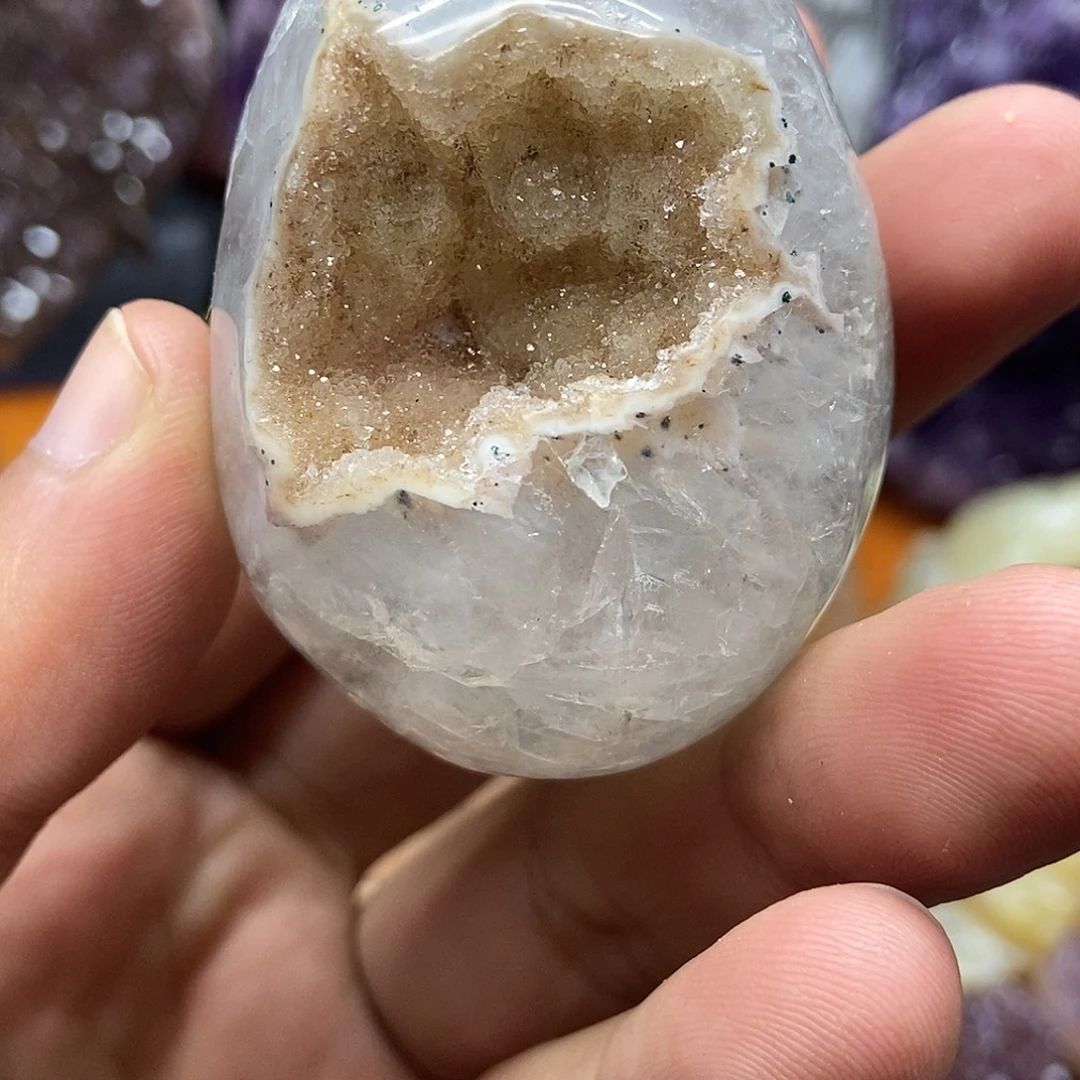 未镶嵌水晶大型摆件（非配饰）