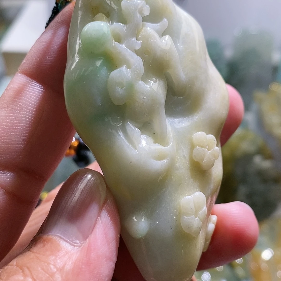 【闪购商品】翡翠颈饰未镶嵌111111111111111