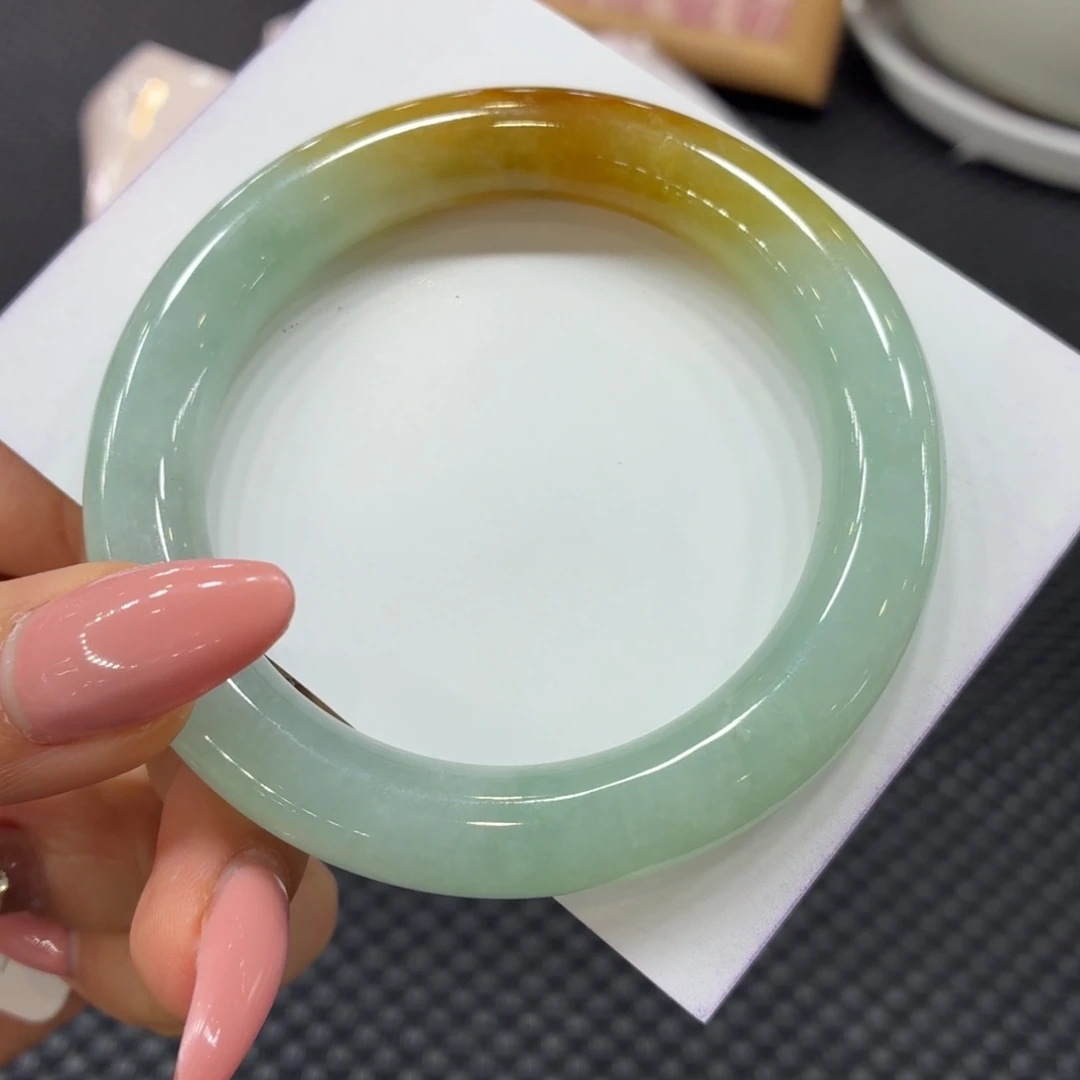 翡翠未镶嵌手镯手镯