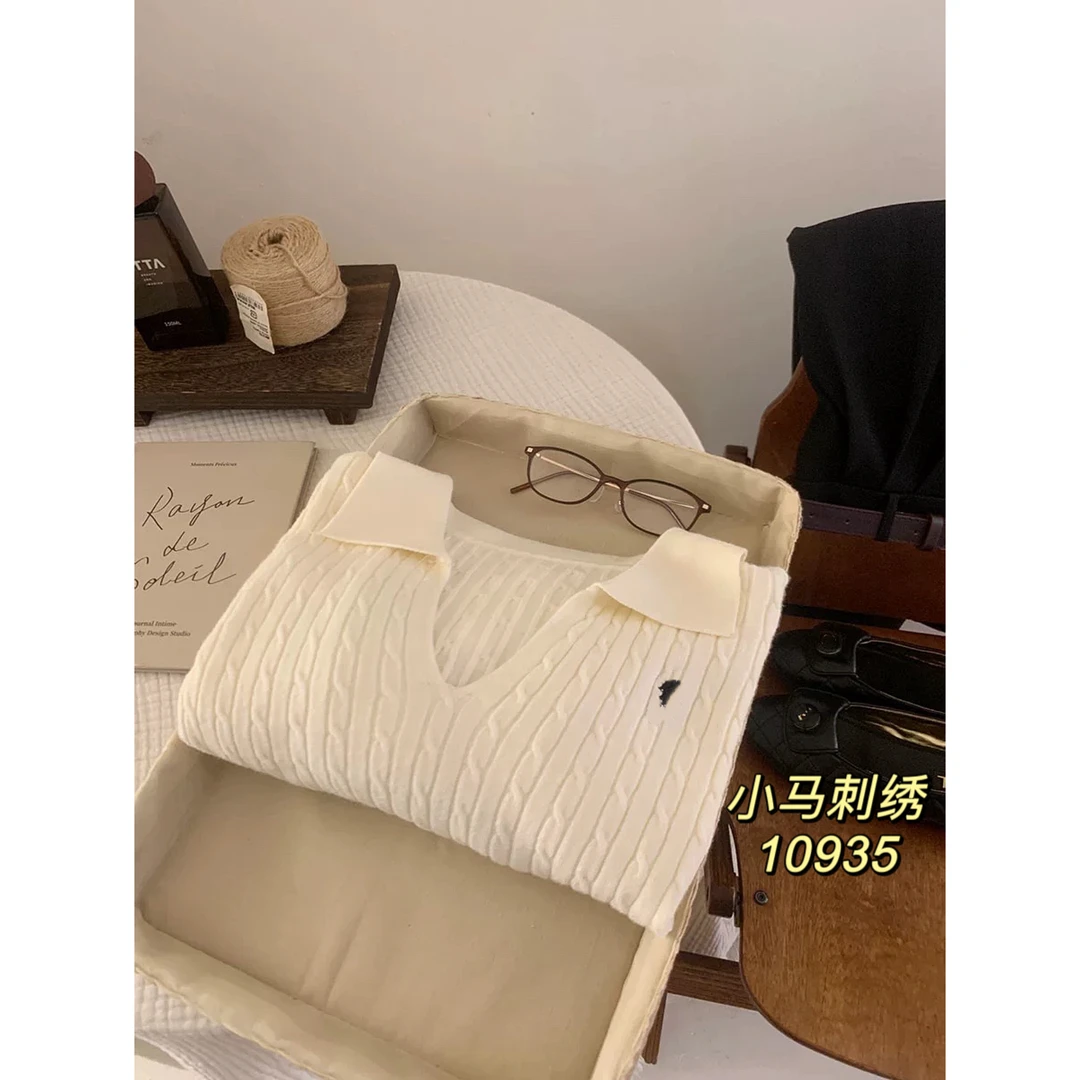 10935（部分无水洗唛，介意慎拍）SANFAN新款麻花条翻领针织衫