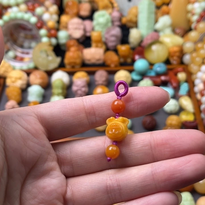 石英质玉（缅黄）未镶嵌珠宝半成品多妹配饰