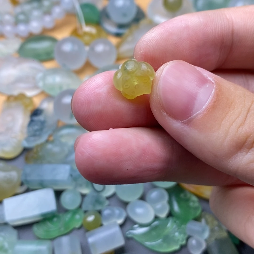 定制翡翠未镶嵌珠子