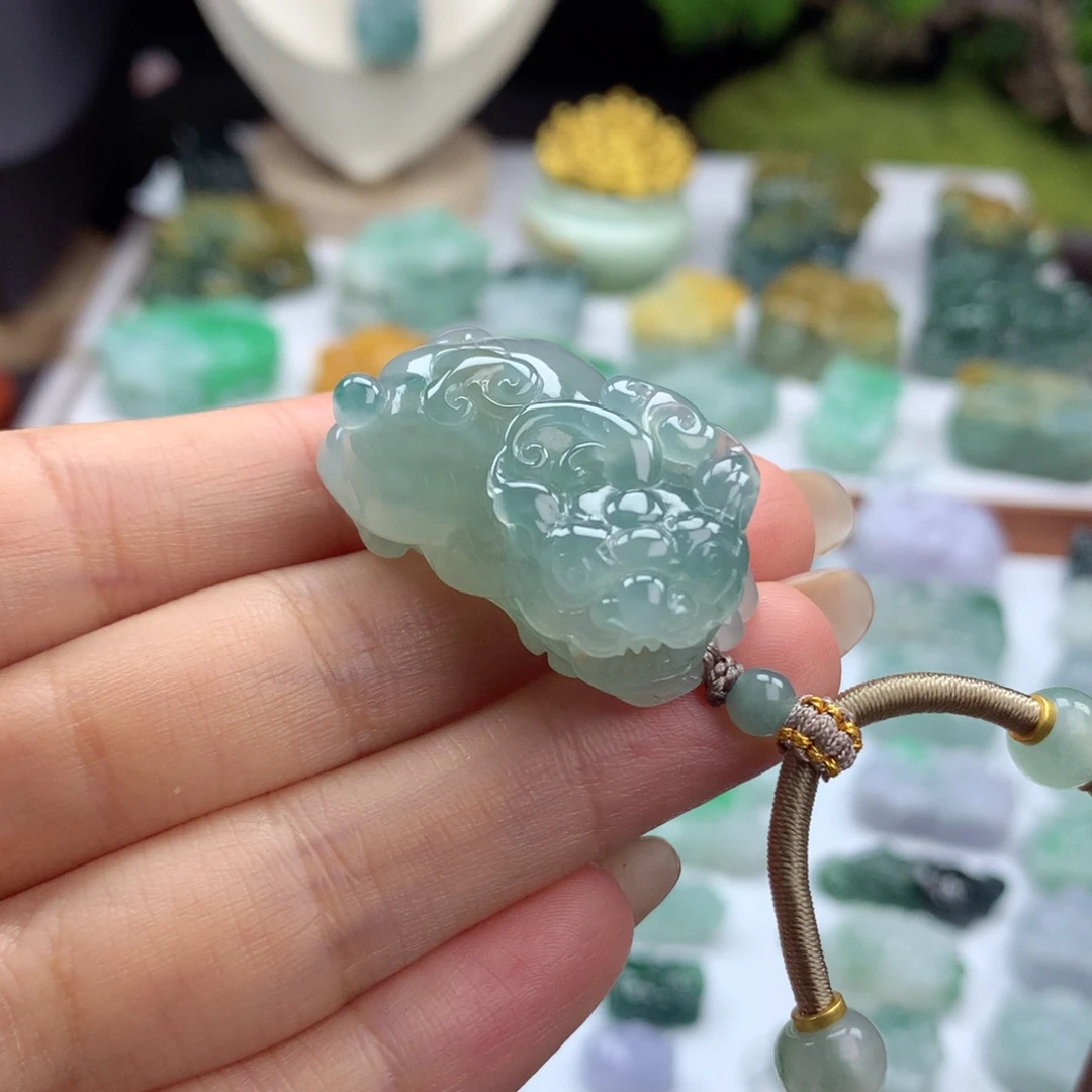 翡翠未镶嵌颈饰A18 正冰含珠貔貅