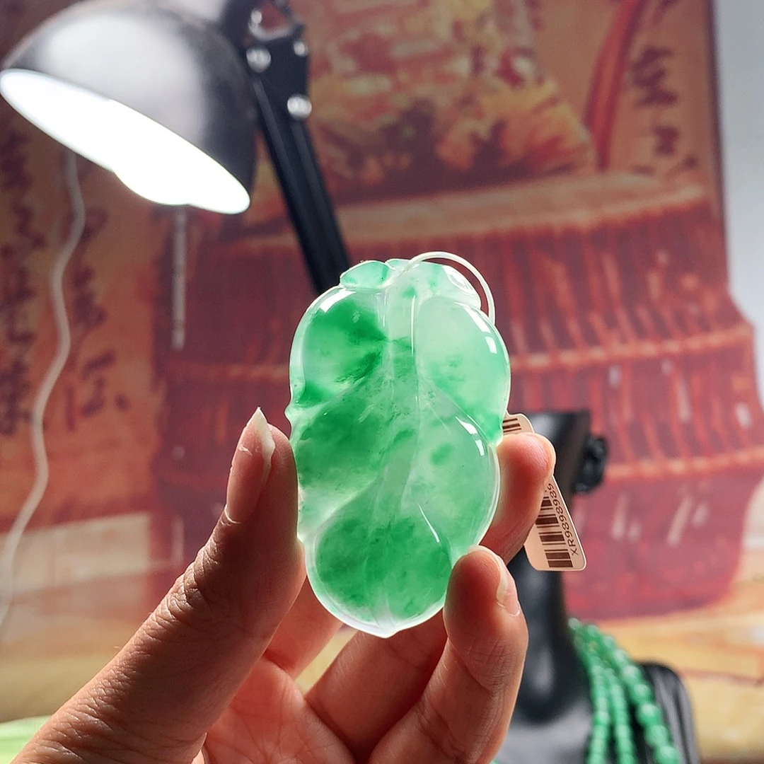 石英质玉吊坠未镶嵌