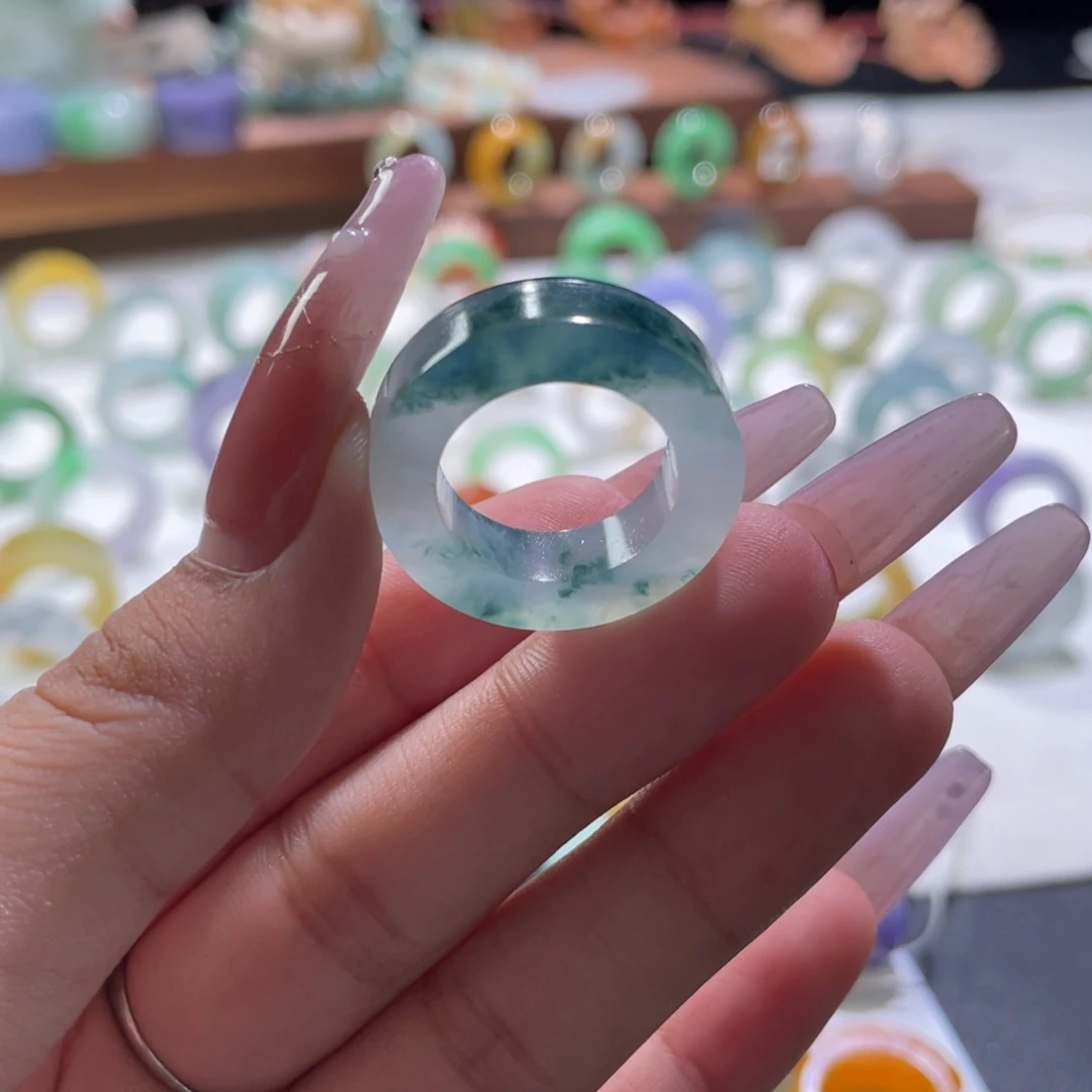 未镶嵌定制翡翠翡翠