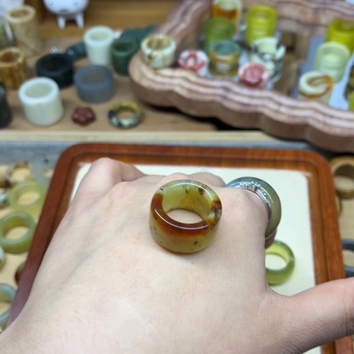 S***n蛇纹石玉未镶嵌戒圈