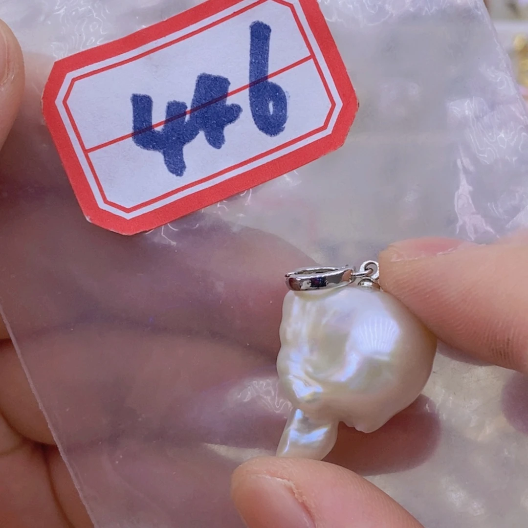 淡水珍珠银S925镶嵌吊坠(赠链)