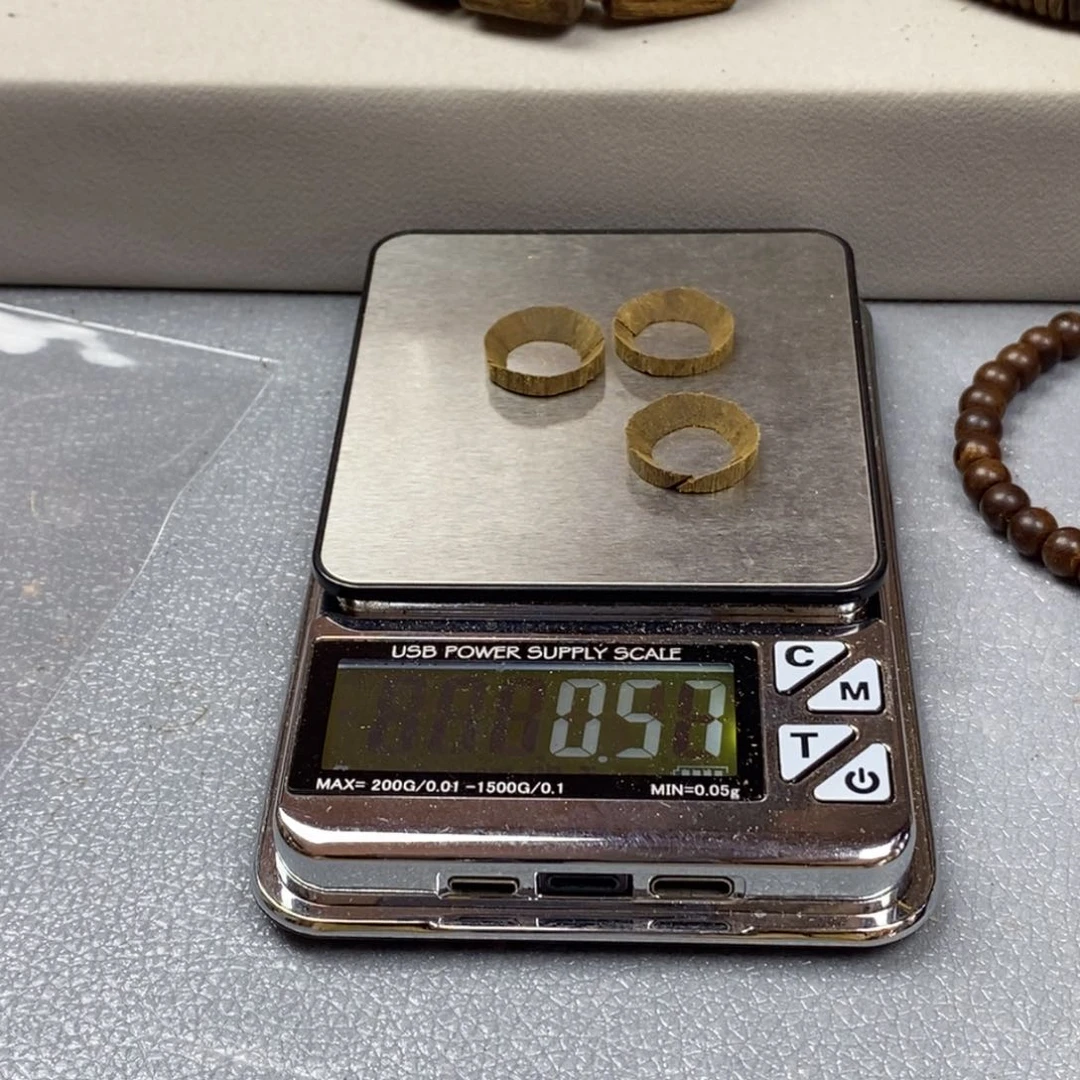 沉香沉香碎屑达拉干九九沉的0.57